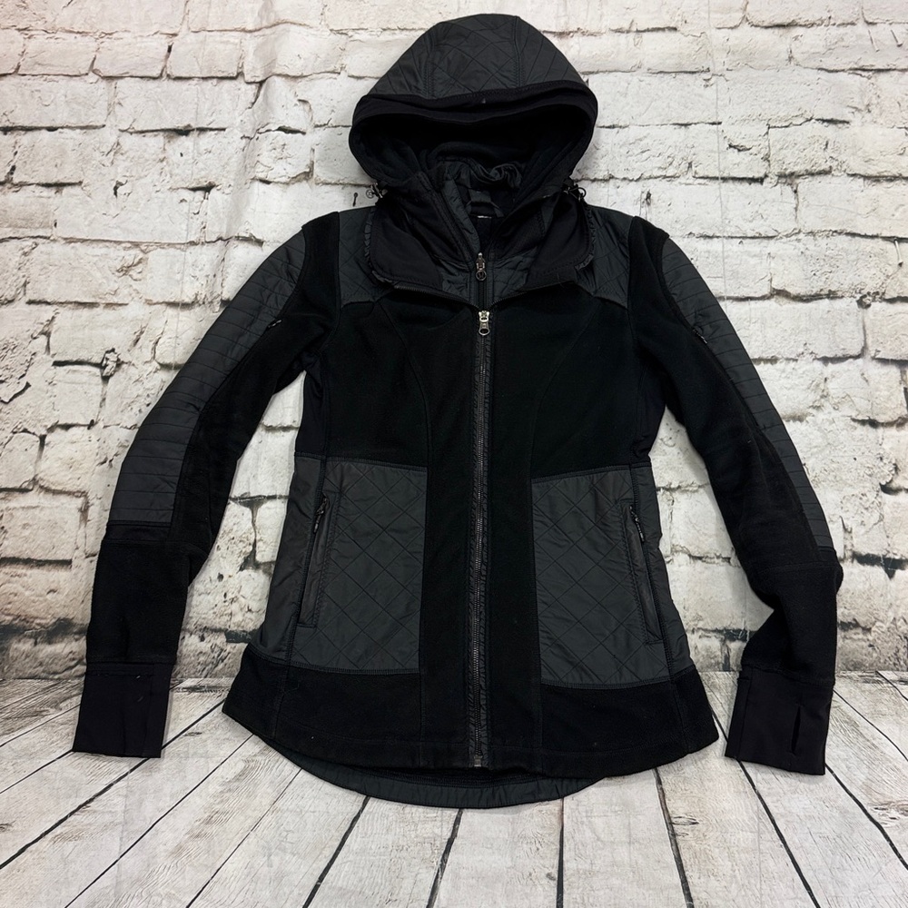 Lululemon Fleecy Keen With Rare Ruffle Detail Jacket in Black Women’s Size 8 - Picture 3 of 14